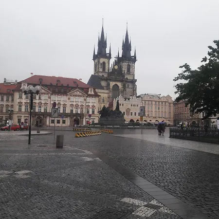Exclusive * Praga
